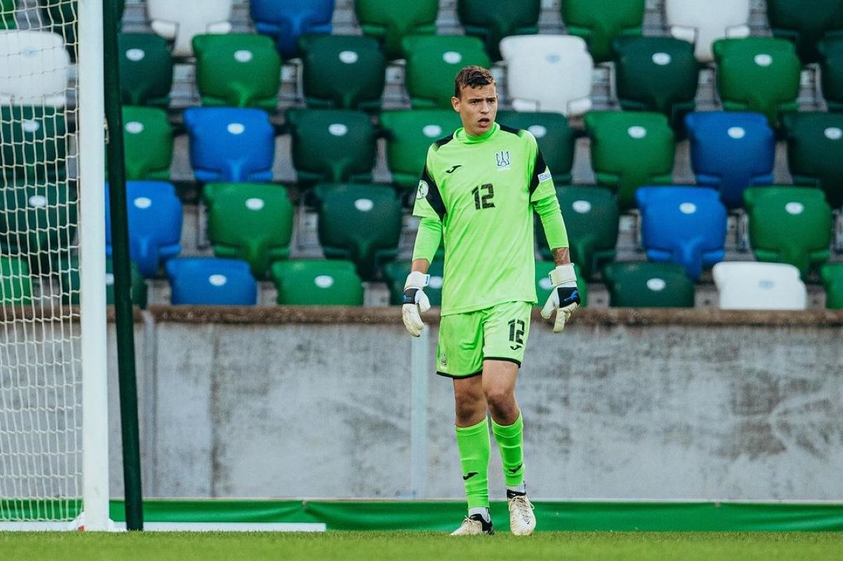 Владислав Крапивцов потрапив у команду турніру Євро-2024 U19 Владислав Крапивцов потрапив у команду турніру Євро-2024 U19