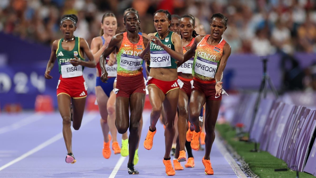 Скандал на Играх-2024 в забеге на 5000 метров Скандал на Играх-2024 в забеге на 5000 метров