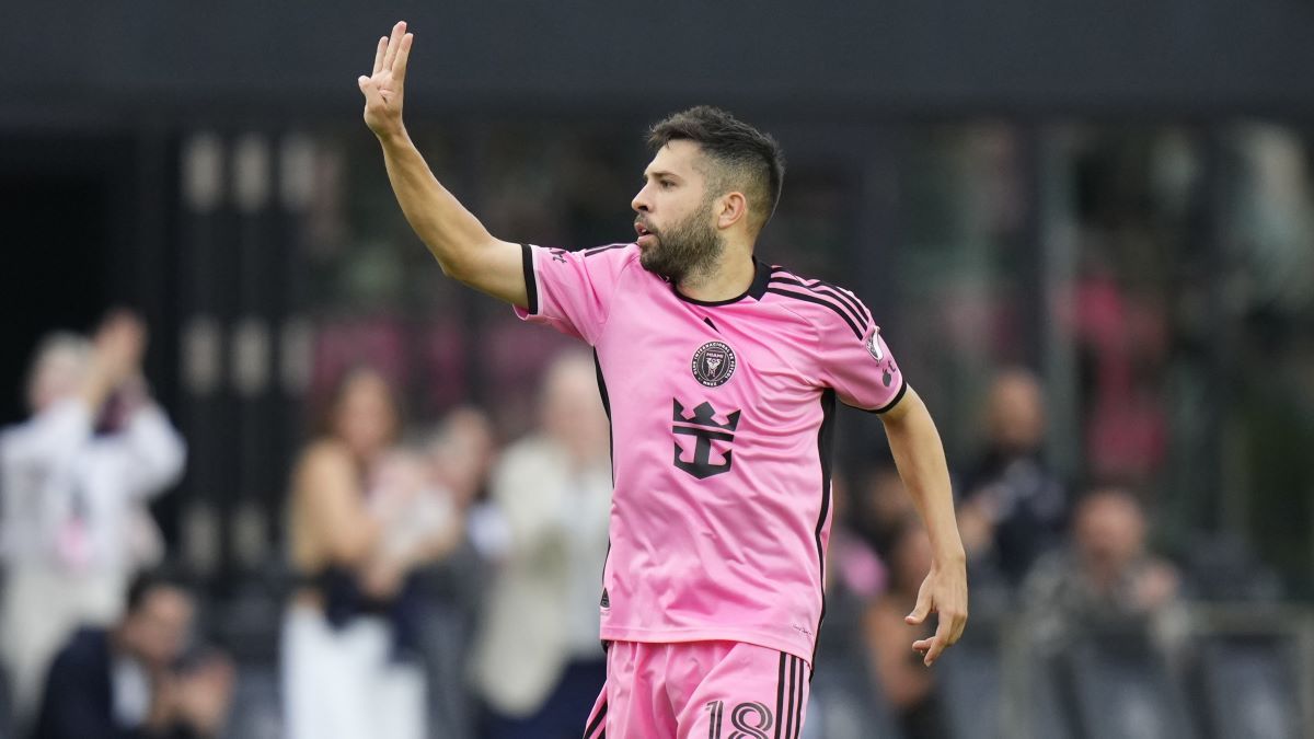 Альба встановив рекорд у США Альба встановив рекорд у США