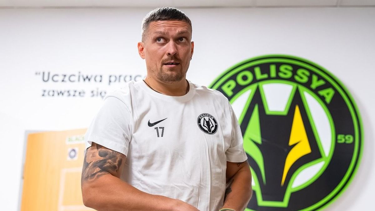 Усик потренувався в Києві з Даріо Срна - спільне фото Усик потренувався в Києві з Даріо Срна - спільне фото