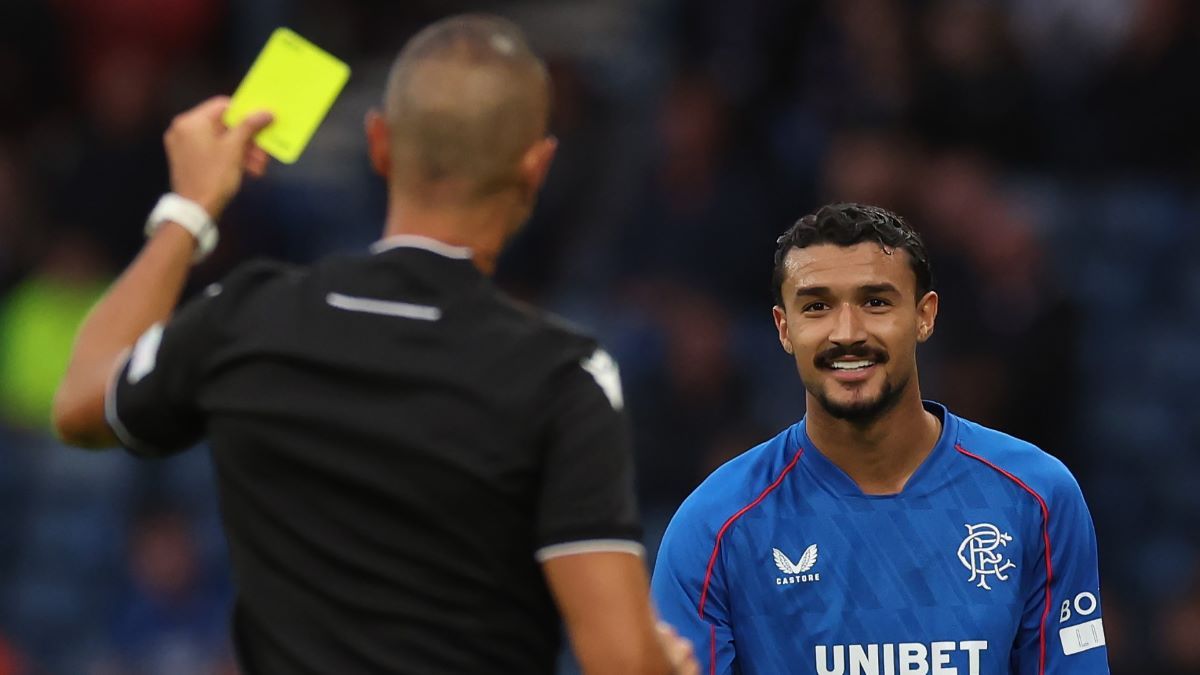 Ексарбітр ФІФА проаналізував вилучення у матчі Рейнджерс – Динамо Ексарбітр ФІФА проаналізував вилучення у матчі Рейнджерс – Динамо