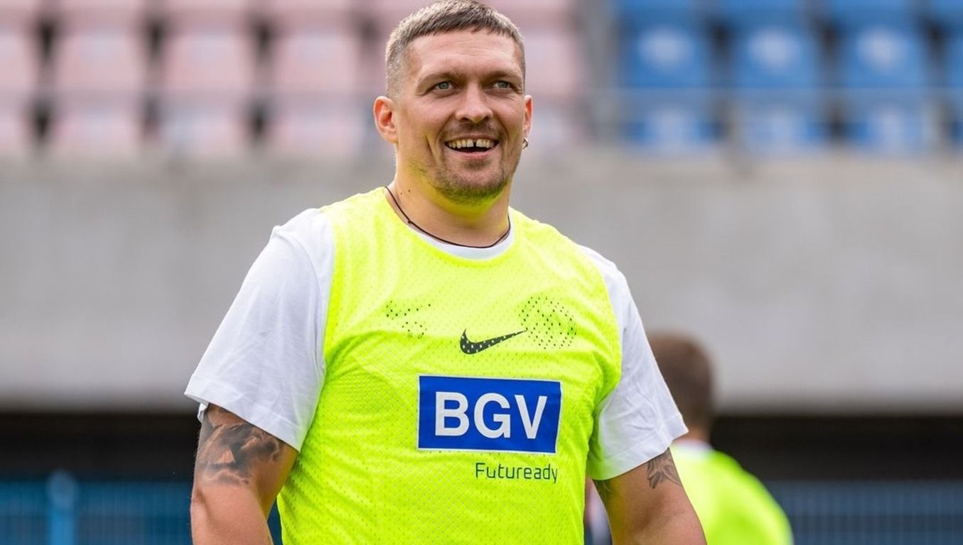 Александр Усик является болельщиком Манчестер Юнайтед Александр Усик является болельщиком Манчестер Юнайтед