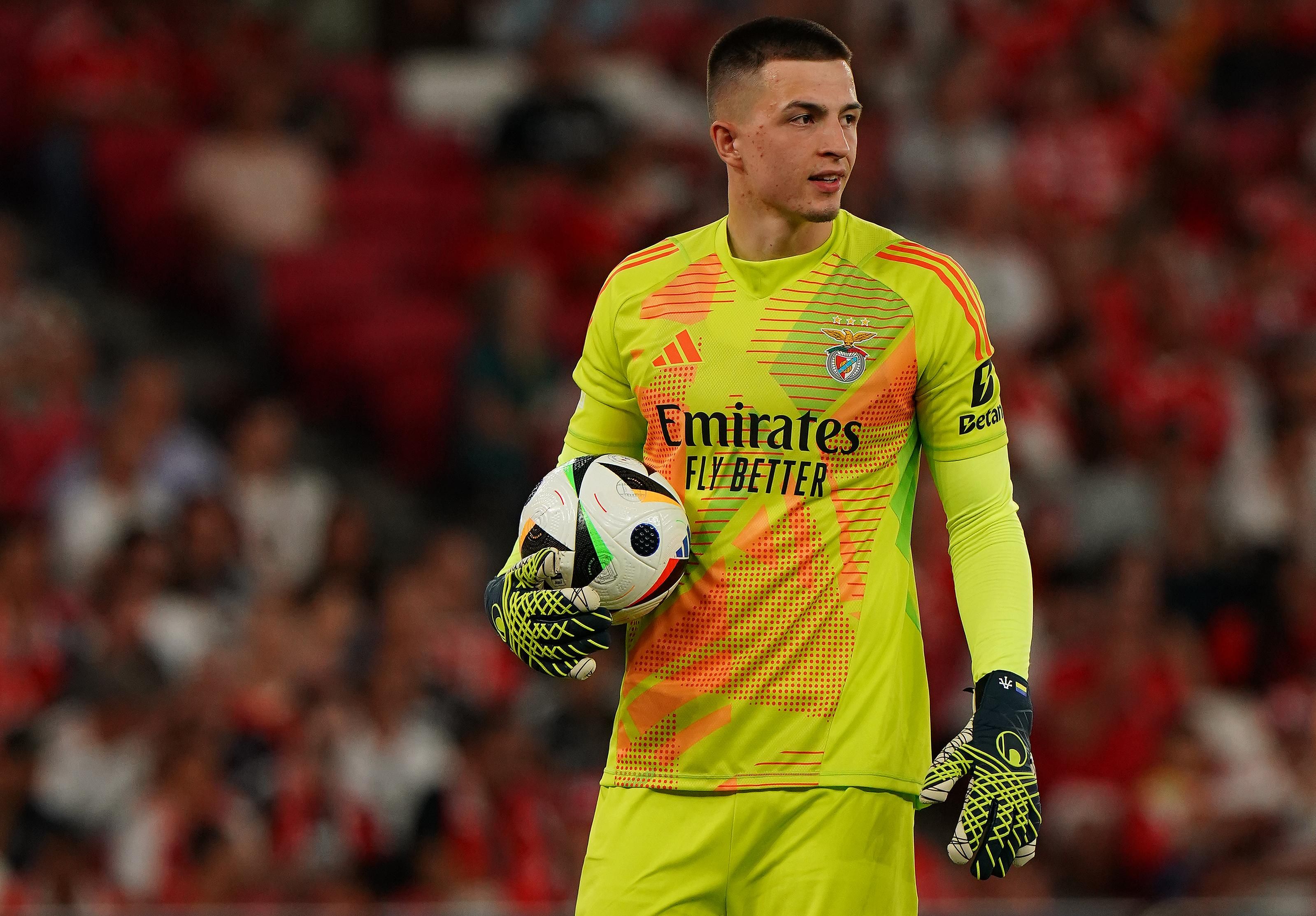 Анатолий Трубин получил травму – Бенфика ищет голкипера на замену украинцу Анатолий Трубин получил травму – Бенфика ищет голкипера на замену украинцу