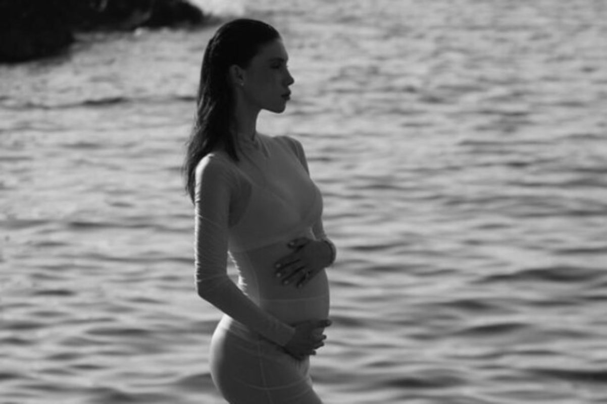 Яна Суркис беременна от футболиста Динамо Кристиана Биловара Яна Суркис беременна от футболиста Динамо Кристиана Биловара