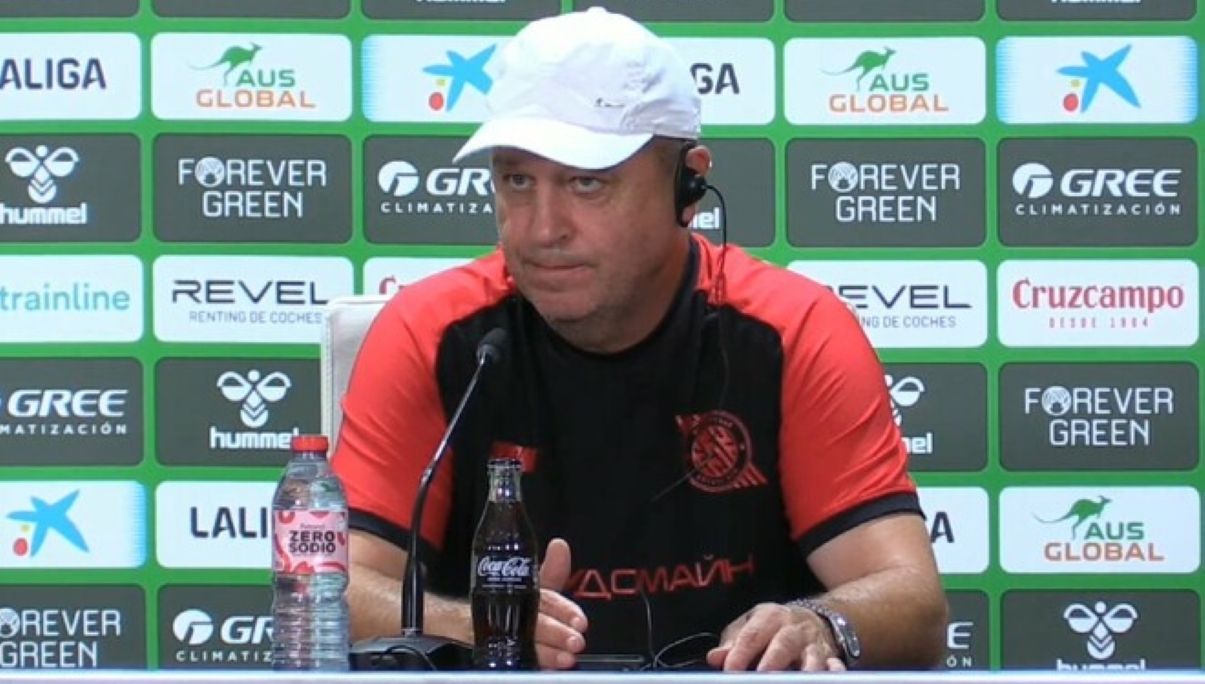 Кривбасс – Бетис - Юрий Вернидуб выступил на предматчевой пресс-конференции Кривбасс – Бетис - Юрий Вернидуб выступил на предматчевой пресс-конференции