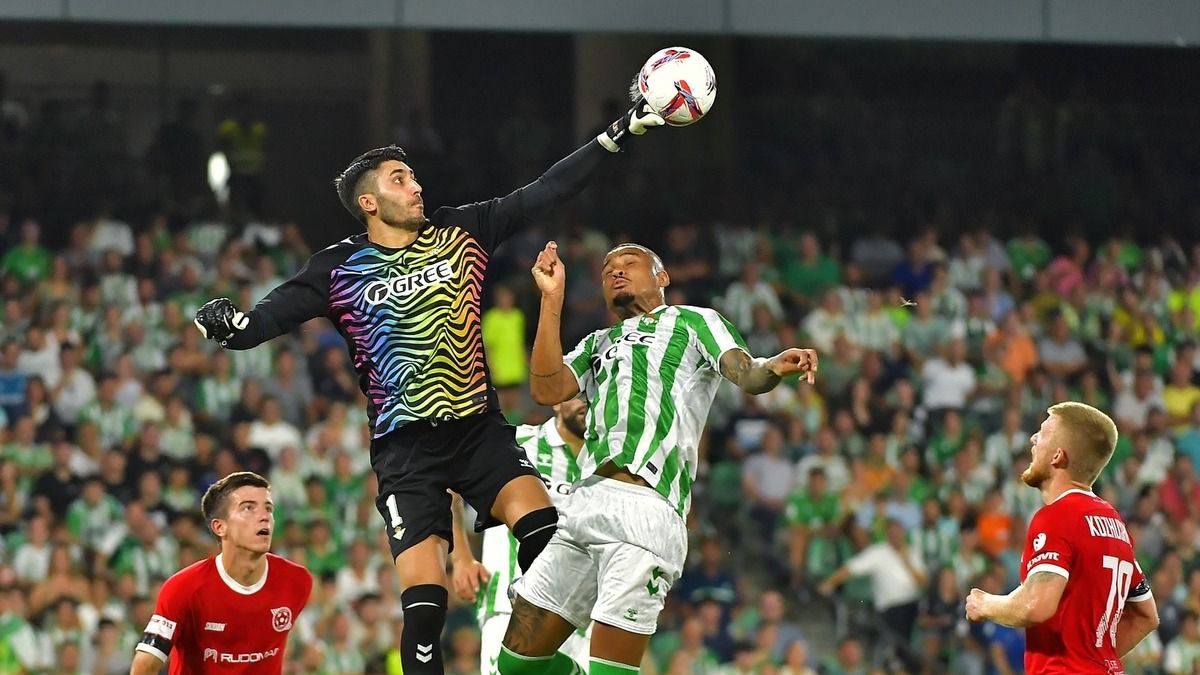 Бетіс - Кривбас - відео голів та огляд матчу Ліги конференцій 2024/25 Бетіс - Кривбас - відео голів та огляд матчу Ліги конференцій 2024/25