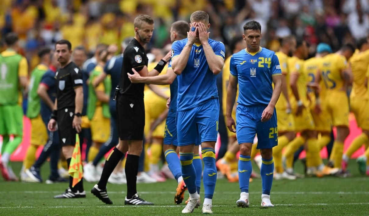 Артем Довбик пропустить вересневі матчі України у Лізі націй - що сталось Артем Довбик пропустить вересневі матчі України у Лізі націй - що сталось