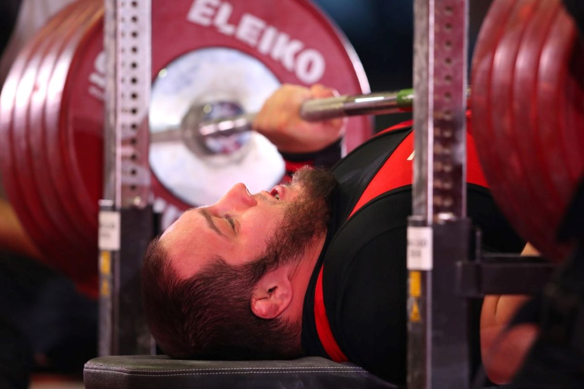 Антон Крюков взял серебряную медаль Паралимпиады-2024 в пауэрлифтинге Антон Крюков взял серебряную медаль Паралимпиады-2024 в пауэрлифтинге