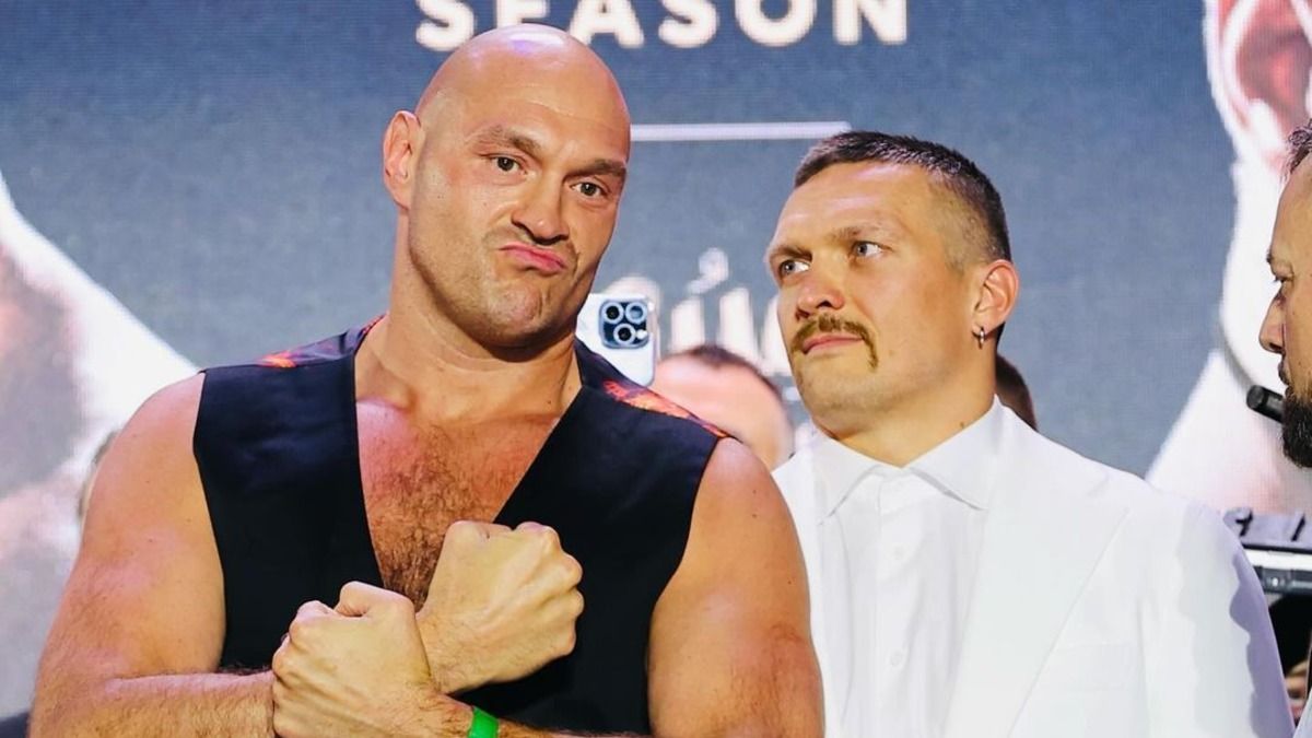 Ф'юрі збив з ніг тайського боксера - відео тренування Ф'юрі збив з ніг тайського боксера - відео тренування