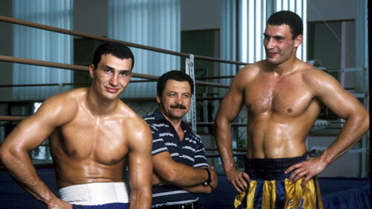 Тренер Віталія Кличка розповів про заняття кікбоксингом та сила удару Тренер Віталія Кличка розповів про заняття кікбоксингом та сила удару