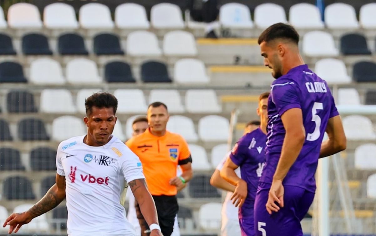 Колос ЛНЗ - результат матчу 6-го туру Української Прем'єр-Ліги - відеоогляд матчу Колос ЛНЗ - результат матчу 6-го туру Української Прем'єр-Ліги - відеоогляд матчу