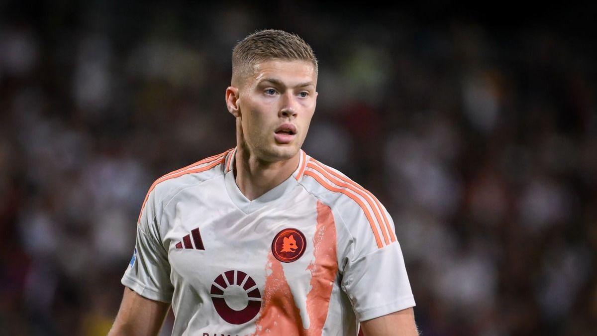 Відео голу Довбика в матчі 1 туру Ліги Європи Рома - Атлетік Відео голу Довбика в матчі 1 туру Ліги Європи Рома - Атлетік