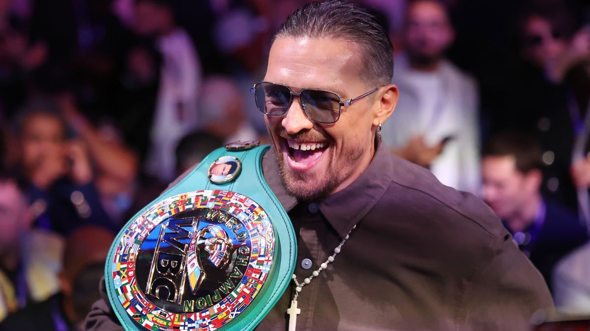 Усика визнали найкращим хевівейтером сучасності Усика визнали найкращим хевівейтером сучасності