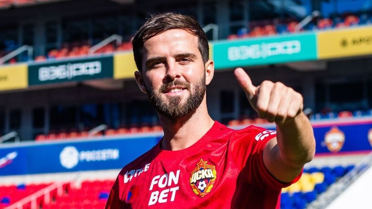 Міралем П'янич у російському ЦСКА - скільки зароблятиме боснієць у Росії Міралем П'янич у російському ЦСКА - скільки зароблятиме боснієць у Росії