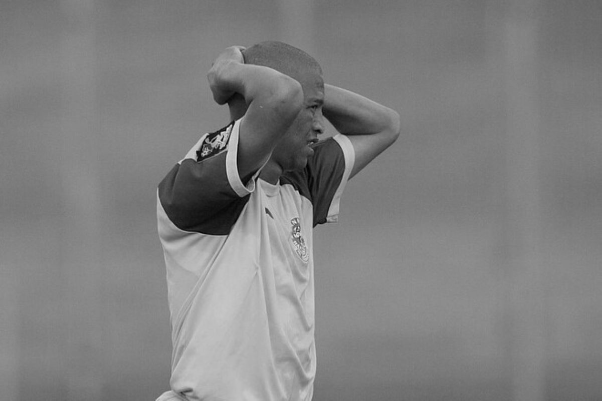 Элтон Мейринг - экс-нападающего Южной Африки нашли убитым в своей квартире Элтон Мейринг - экс-нападающего Южной Африки нашли убитым в своей квартире