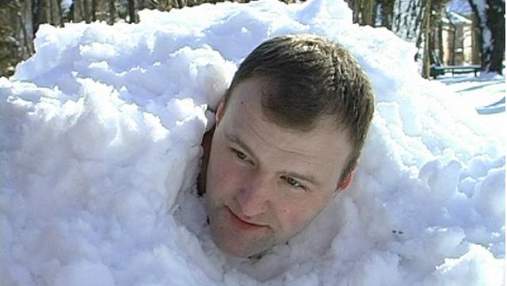 На Ивано-Франковщине мужчина рекордно долго просидел под снегом